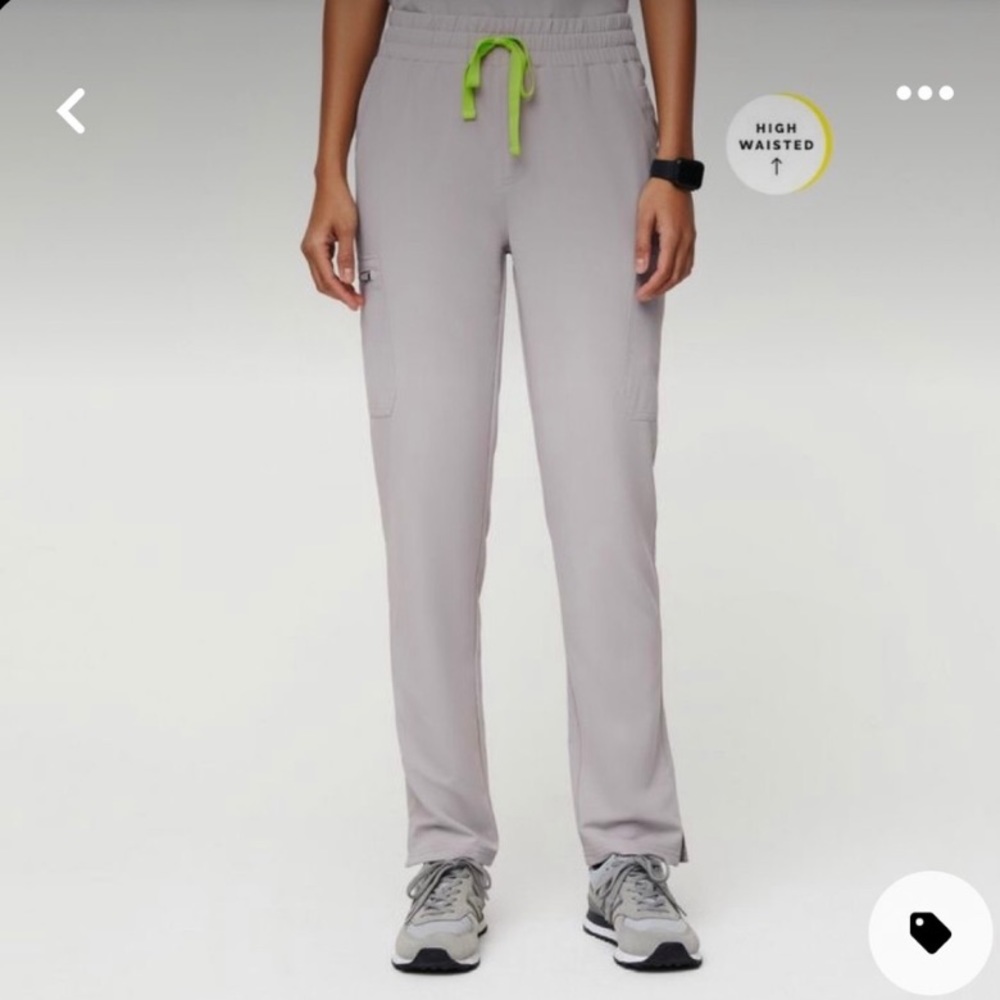 NWOT Figs High Waisted Yola Scrub Pants in Slate